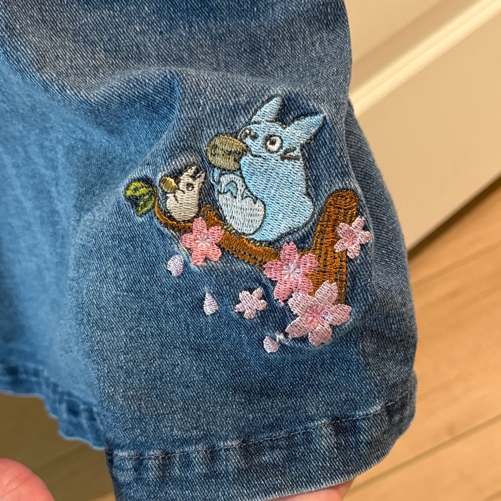 Denim Blue Kids Overall Dress with Embroidered Totoro Studio Ghibli size 3T - Picture 4 of 6